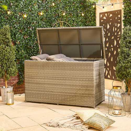 Oyster Large Rattan Storage Box